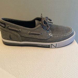 Boys boat shoes